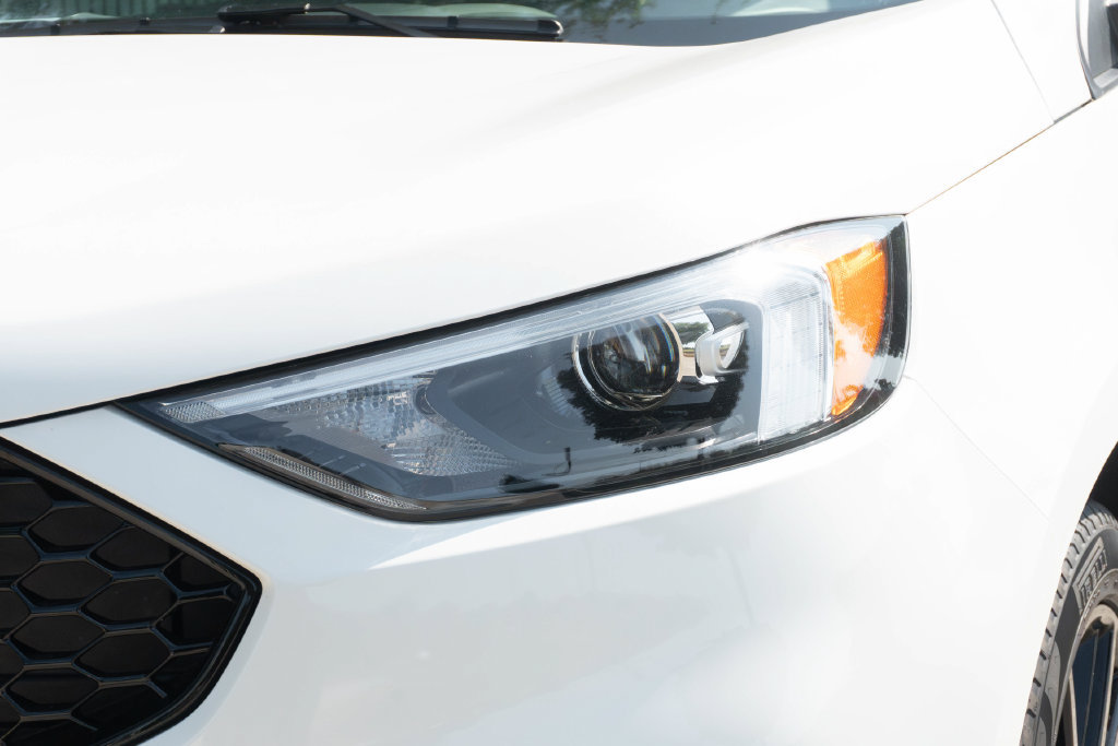 Used 2024 Ford Edge ST-Line w/ Class II Trailer Tow Package AWD/4WD image 3