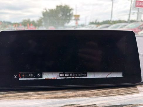 Used 2017 BMW 540i xDrive AWD/4WD image 18