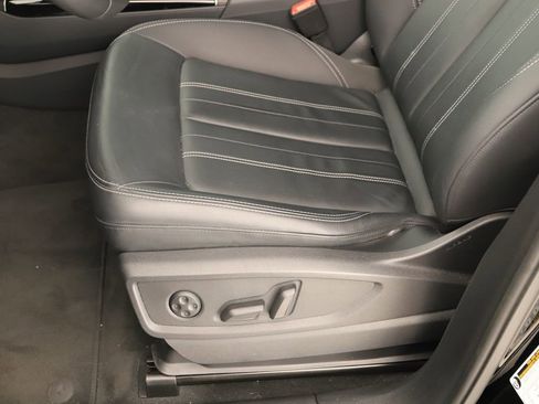 Certified 2023 Audi Q5 2.0T Premium w/ Convenience Package AWD/4WD image 25