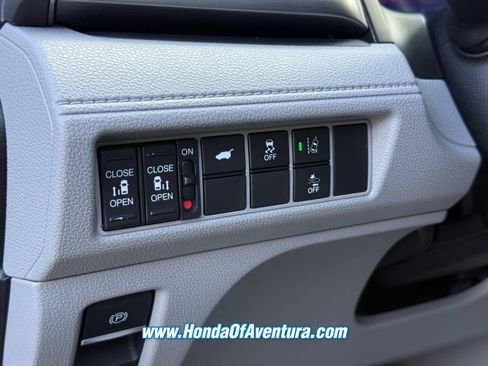 Certified 2020 Honda Odyssey EX-L image 25