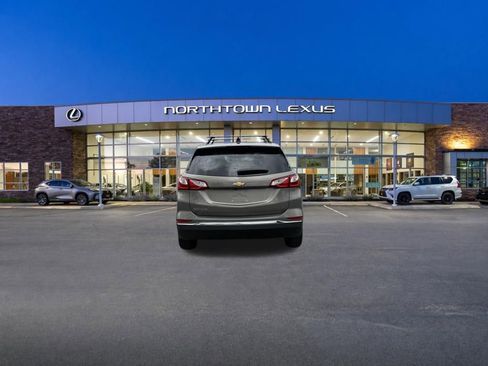 Used 2018 Chevrolet Equinox LT w/ LPO, Floor Liner Package FWD image 20