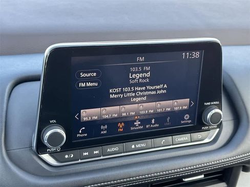 Used 2023 Nissan Rogue SV image 19