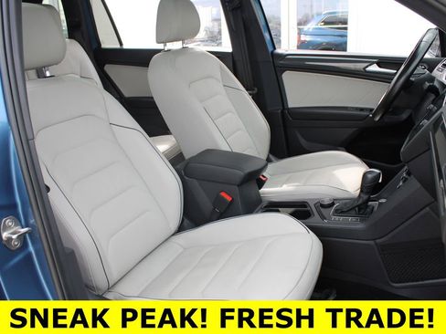 Used 2020 Volkswagen Tiguan SEL Premium R-Line image 28