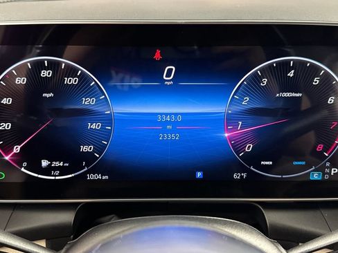 Used 2024 Mercedes-Benz GLC 300 4MATIC image 31