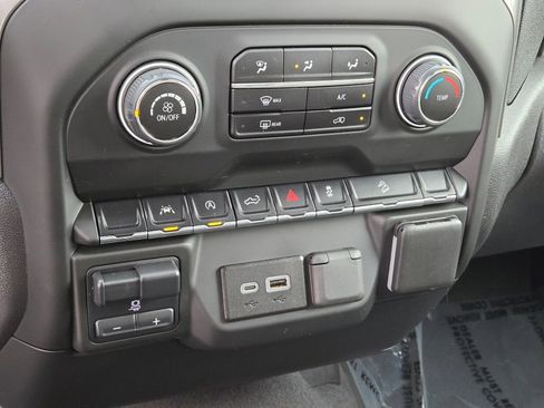 Used 2024 Chevrolet Silverado 1500 Custom Trail Boss w/ LPO, Dark Essentials Package image 20