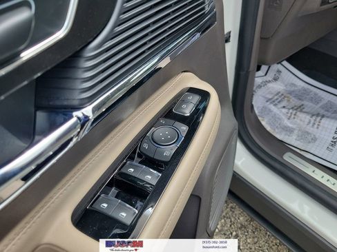 Used 2022 Lincoln Corsair Reserve w/ Equipment Group 201A AWD/4WD image 11