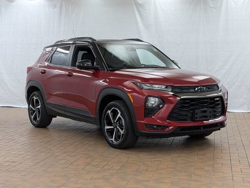 Used 2021 Chevrolet TrailBlazer RS w/ Technology Package AWD/4WD image 1