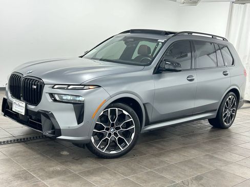 Used 2025 BMW X7 M60i w/ Climate Comfort Package AWD/4WD image 1