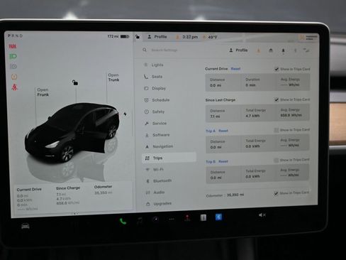 Used 2023 Tesla Model Y Long Range image 30