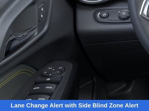 New 2026 Chevrolet Trax ACTIV w/ Sunroof Package image 23