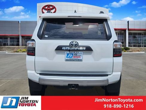 Used 2024 Toyota 4Runner TRD Off-Road Premium w/ Moonroof Package AWD/4WD image 7