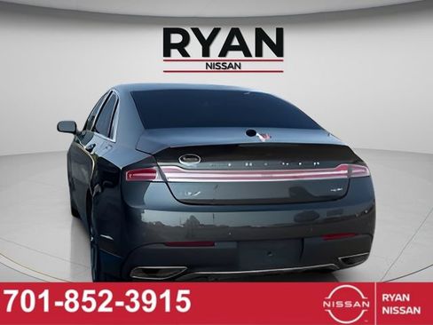 Used 2017 Lincoln MKZ Reserve FWD image 2