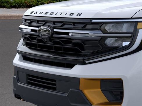 New 2026 Ford Expedition Tremor image 17