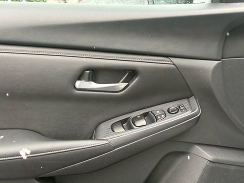 Used 2024 Nissan Sentra SV image 8