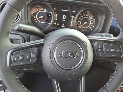 New 2026 Jeep Gladiator Mojave image 13