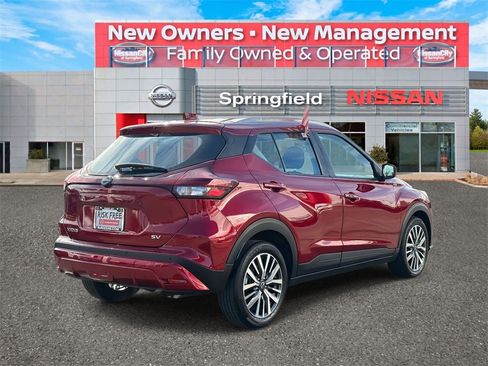 Certified 2023 Nissan Kicks SV image 5