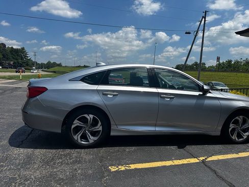 Used 2020 Honda Accord EX image 5