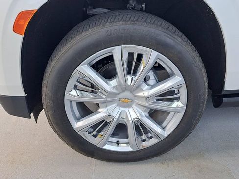 Used 2021 Chevrolet Tahoe High Country w/ Premium Package AWD/4WD image 35