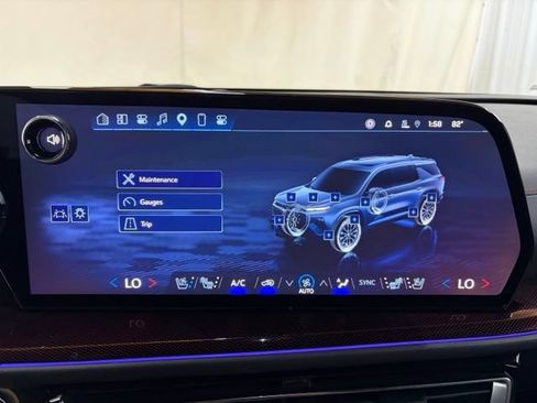 Used 2024 Chevrolet Traverse RS AWD/4WD image 85