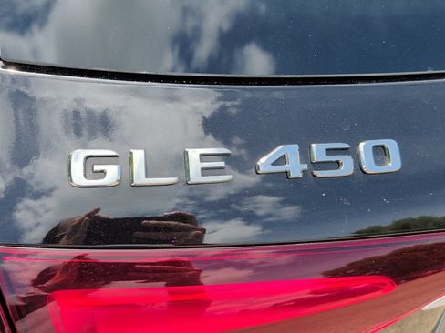 Used 2025 Mercedes-Benz GLE 450 4MATIC image 41
