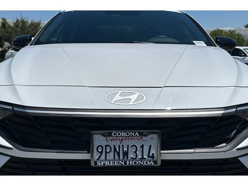 Used 2025 Hyundai Elantra Sport FWD image 8