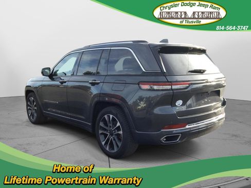 Used 2022 Jeep Grand Cherokee Overland w/ Luxury Tech Group IV image 3