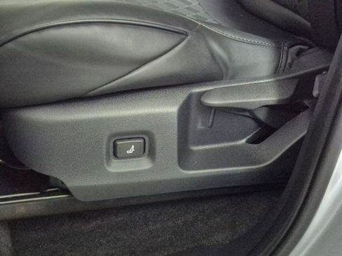 Certified 2024 Toyota Tacoma SR5 image 15