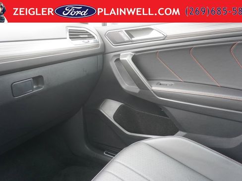 Used 2024 Volkswagen Tiguan Wolfsburg Edition FWD image 31