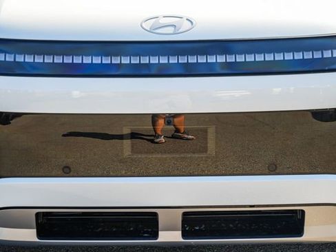 New 2026 Hyundai Ioniq 9 SEL AWD/4WD image 8