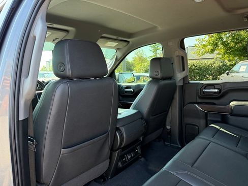 Used 2021 GMC Sierra 1500 SLT AWD/4WD image 35