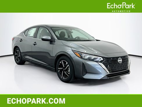 Used 2025 Nissan Sentra SV FWD image 1