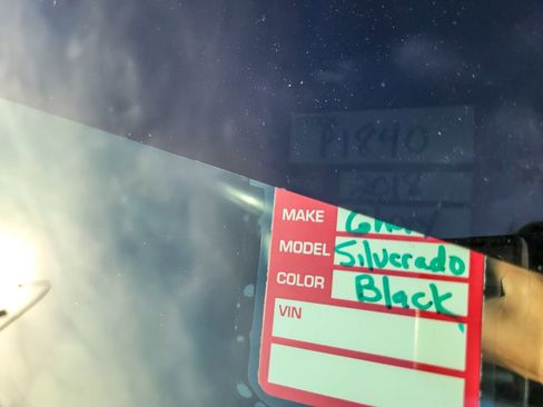 Used 2018 Chevrolet Silverado 1500 LT image 22