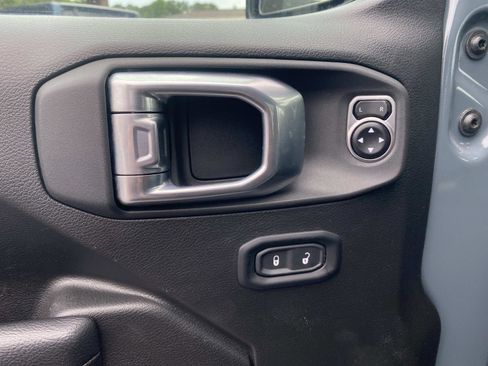 Used 2024 Jeep Wrangler Unlimited Sport AWD/4WD image 21
