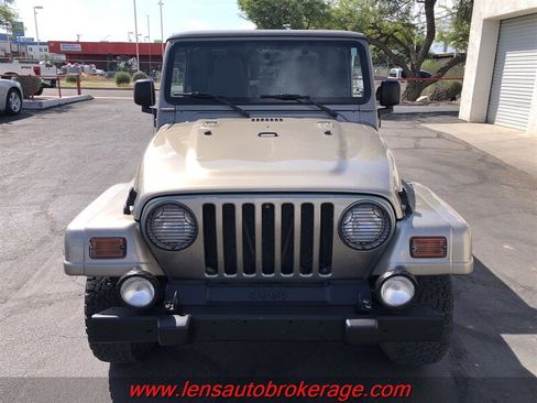 Used 2003 Jeep Wrangler Sahara AWD/4WD image 3