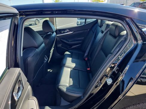 Used 2023 Nissan Maxima SV w/ Floor Mat Group image 14