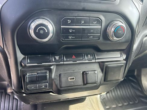 Used 2020 GMC Sierra 3500 4x4 Crew Cab w/ Convenience Package image 17