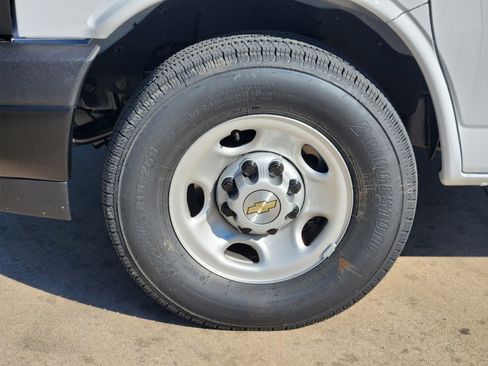 New 2025 Chevrolet Express 2500 w/ Driver Convenience Package image 16