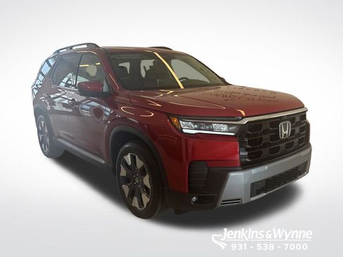 New 2026 Honda Pilot Touring image 4