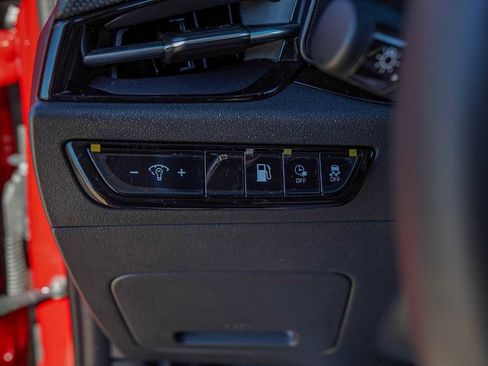 Certified 2025 Kia Niro EX image 21