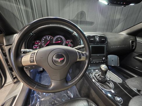 Used 2009 Chevrolet Corvette Coupe w/ Preferred Equipment Group RWD image 21