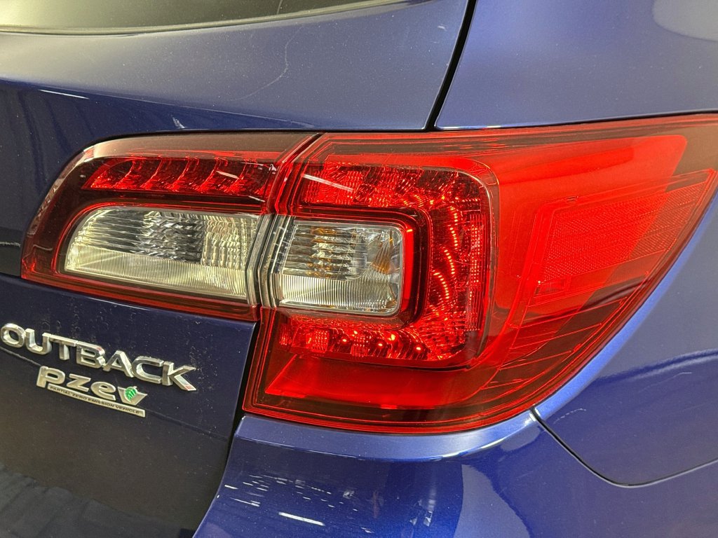 Used 2015 Subaru Outback 2.5i Premium AWD/4WD image 31
