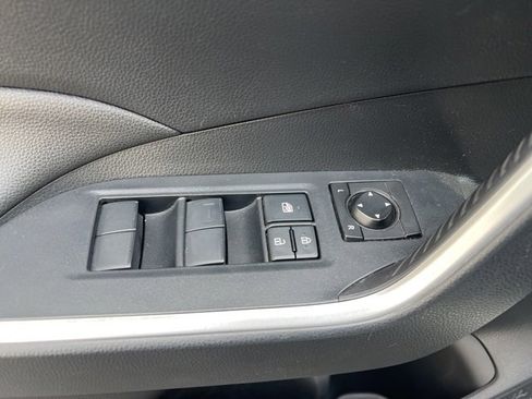 Certified 2019 Toyota RAV4 XLE image 18