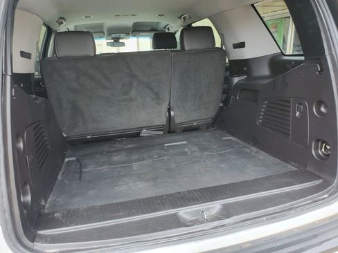 Used 2015 Chevrolet Tahoe 4WD w/ Remote Keyless Entry Package image 37
