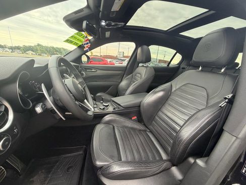 Used 2018 Alfa Romeo Stelvio Ti Sport AWD/4WD image 18