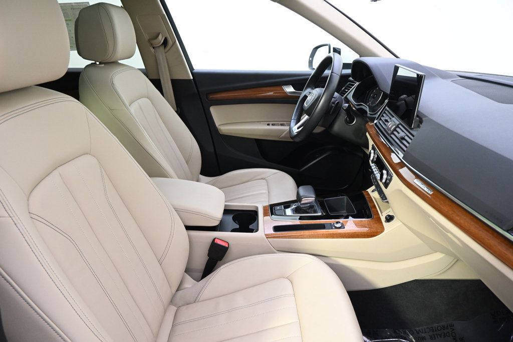 Used 2023 Audi Q5 2.0T Premium w/ Convenience Package AWD/4WD image 16