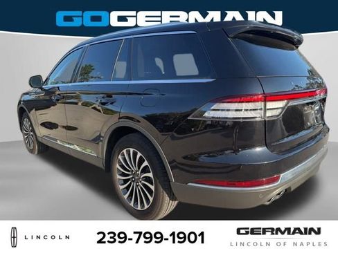 Used 2024 Lincoln Aviator AWD w/ Premium Package image 5