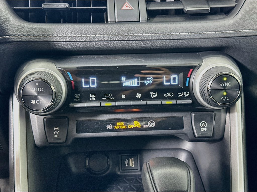 Certified 2025 Toyota RAV4 XLE FWD image 16