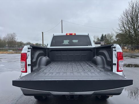 Used 2024 RAM 2500 Big Horn image 9