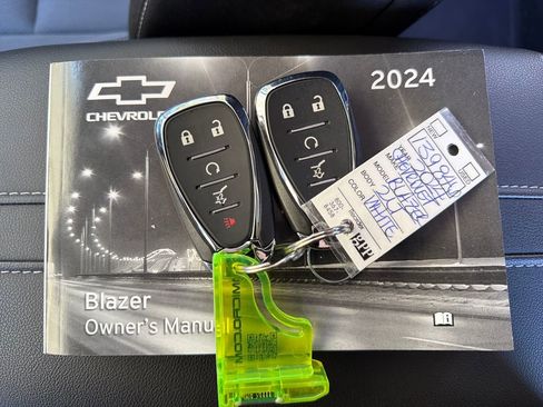 Used 2024 Chevrolet Blazer LT w/ Convenience Package image 35
