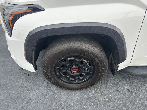 Used 2025 Toyota Sequoia TRD Pro AWD/4WD image 5